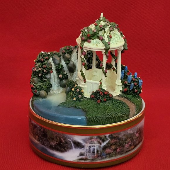 Thomas Kincade Peaceful Moments Hidden Arbor Musical Box Plays Love Story 2004 - Picture 1 of 14